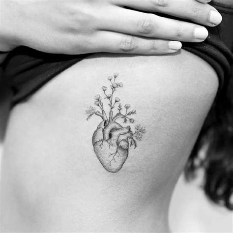 pecho mujer tatuajes de corazones|Las 63 mejores ideas de TATUAJES DE CORAZONES。